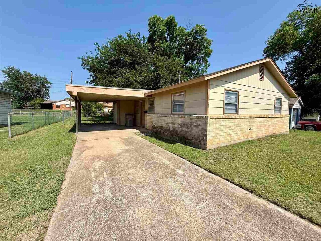 Foto principal - 1635 Sumner Terrace