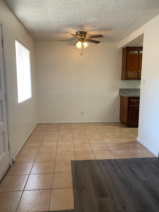 Primary Photo - 4475 Jurupa Ave