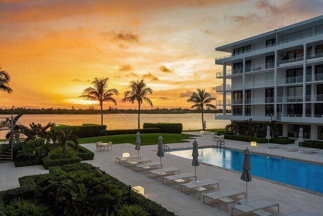 Foto del edificio - 2784 S Ocean Blvd