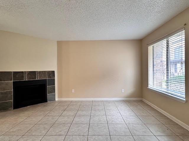 Foto del edificio - 3808 Landmark Dr