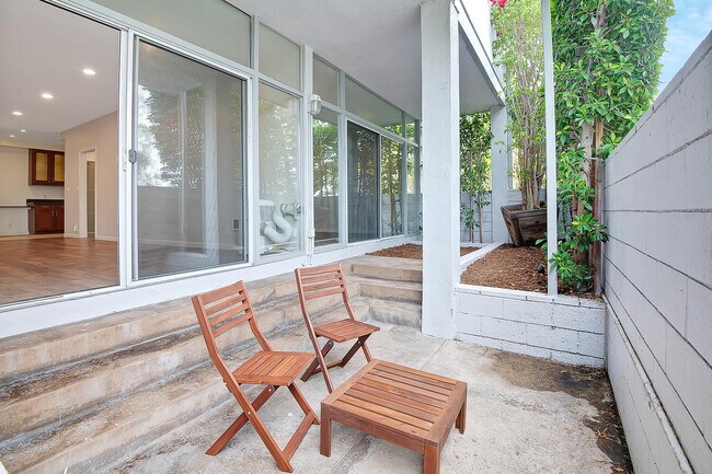 Building Photo - 16601 Marquez Ave