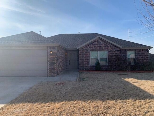 Building Photo - 110 Willow Dr