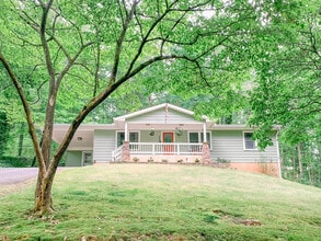 Building Photo - 239 Garren Cove Rd