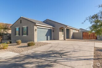 Building Photo - 2463 E San Miguel Dr