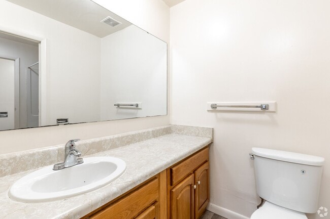Foto del edificio - Emerald Pond Estates | 1 Bathroom Renovate...