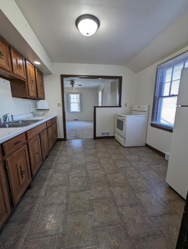 Kitchen - 215 3rd St