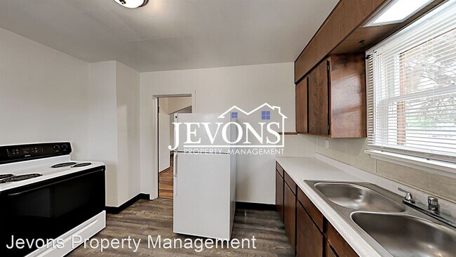 Foto del edificio - 2 br, 1 bath House - 1302 McKinley Ave