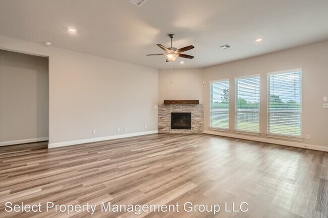 Foto del edificio - 3 br, 2.5 bath House - 19006 Mountain Pl