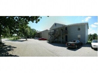 Fachada de los apartamentos - 6930 E State Highway 76