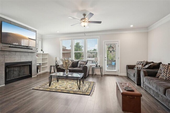 Foto del edificio - 5599 Terrace Bend Pl