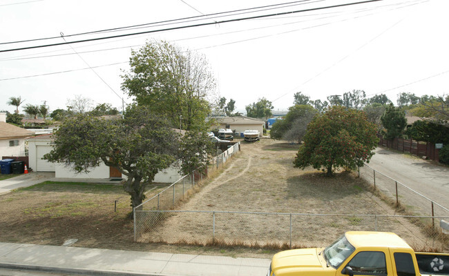 Foto del edificio - 745-753 Dorothy St
