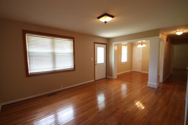 Foto del edificio - Exclusively offered by MUSE REALTY, LLC