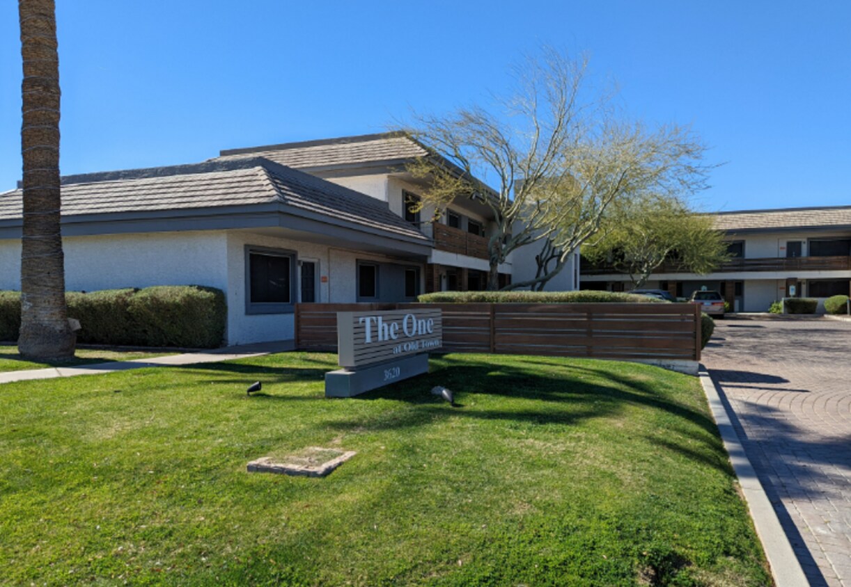 Primary Photo - 3620 N Miller Rd