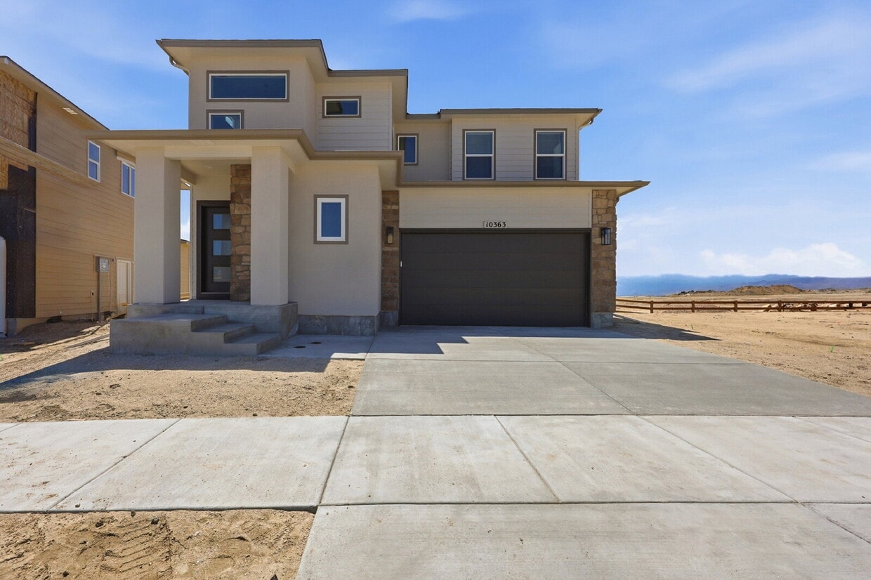 $2,795.95, 4-bed, 3.5-bathroom new build with gorgeous finishes. - $2,795.95, 4-bed, 3.5-bathroom new build with gorgeous finishes.