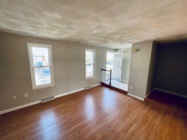 Building Photo - 173 Wellman Ave