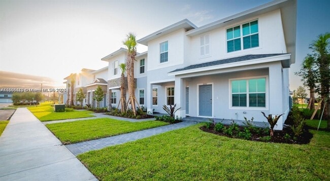 Foto del edificio - 10241 SW Newberry Ave