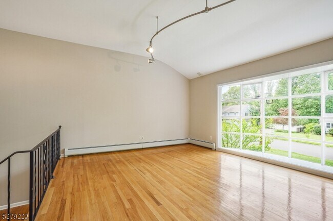 Building Photo - 126 Sagamore Dr