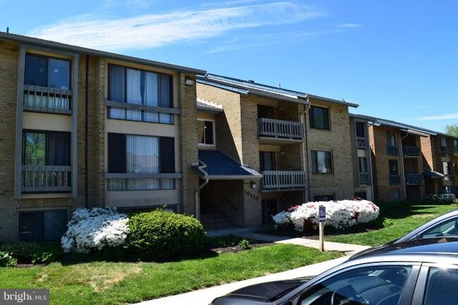 Building Photo - 10223 Valentino Dr