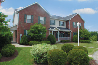 Edgewood Manor Townhomes photo'