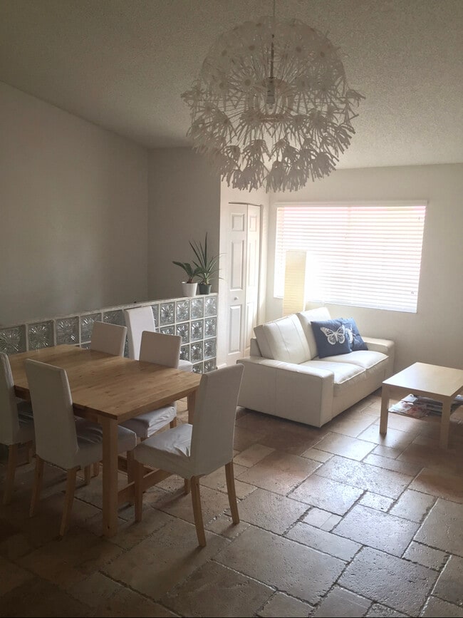 Photo - 8035 Lake Dr House