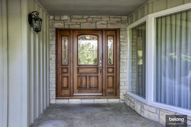 Building Photo - 24160 Dawnridge Dr