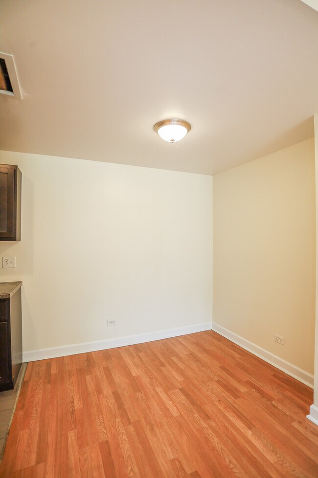 Foto del edificio - 1775 W Highland Ave