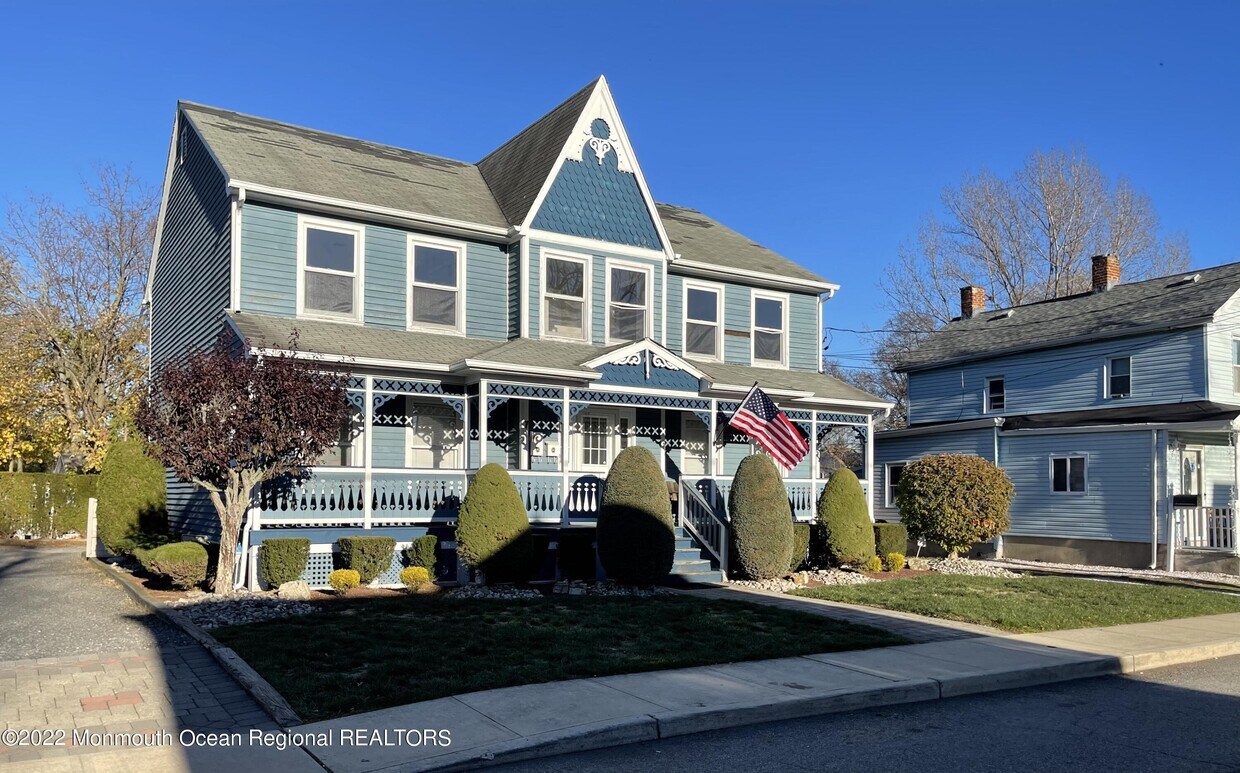 7 Clinton St, Matawan, NJ 07747 Townhome Rentals in Matawan NJ