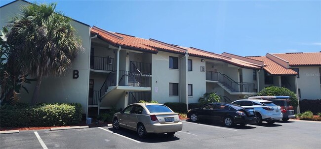Building Photo - 1515 Pinellas Bayway S