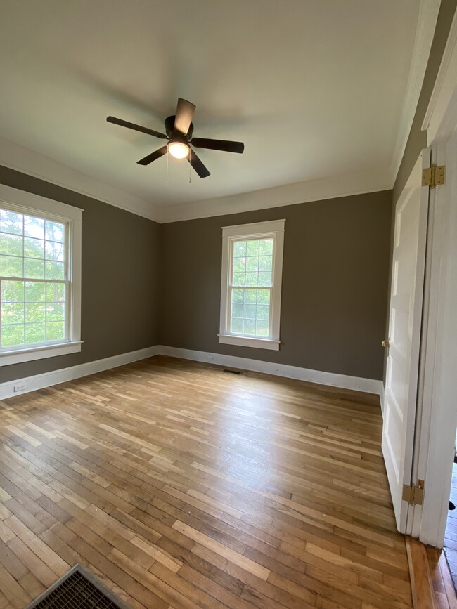 Rear Bedroom - 503 Dukes Ave