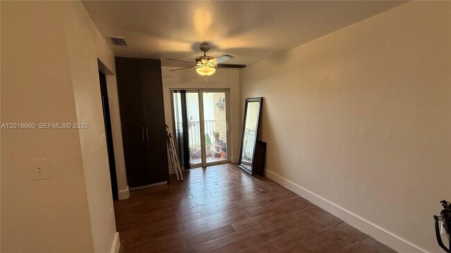 Foto del edificio - 3011 W 76th St