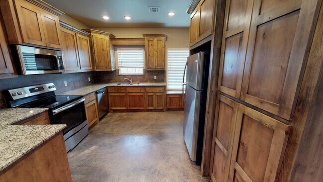 Foto del edificio - 11201 NE Marigold Ln