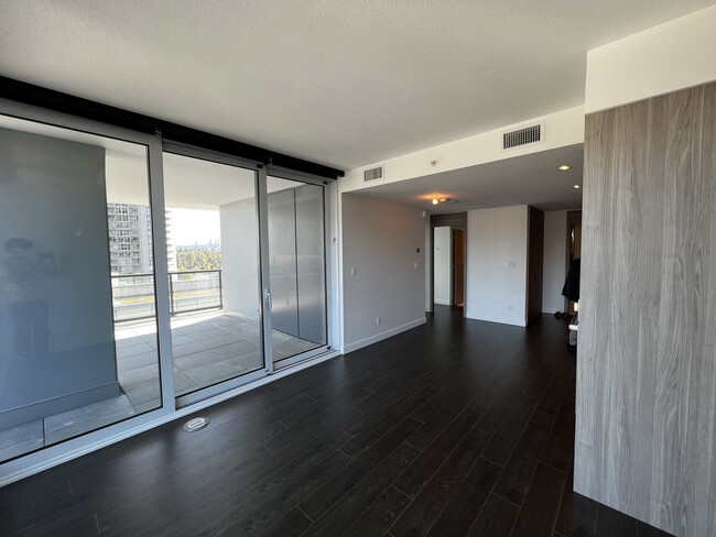 Building Photo - 4720 Lougheed Hwy