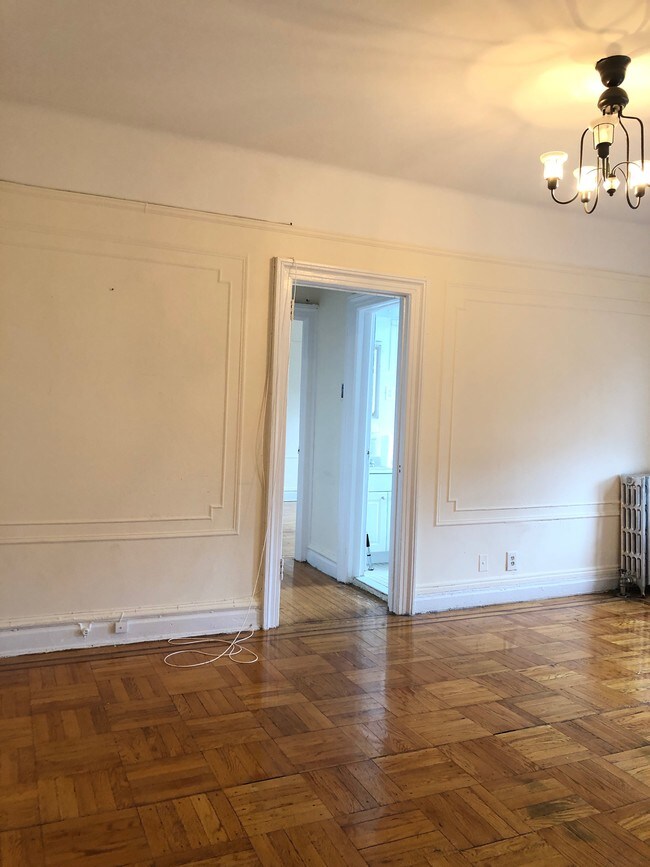 Building Photo - 364 93rd St