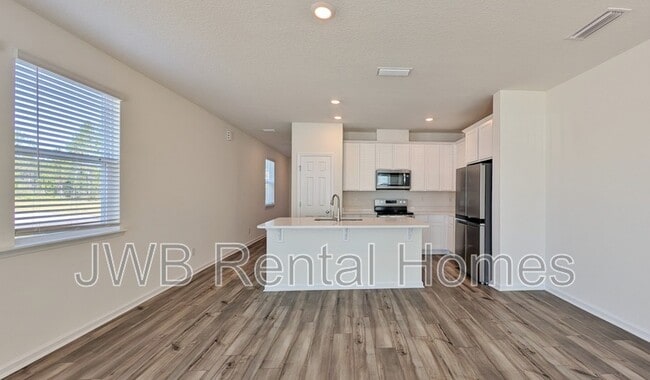 Foto del edificio - 7685 Merchants Way