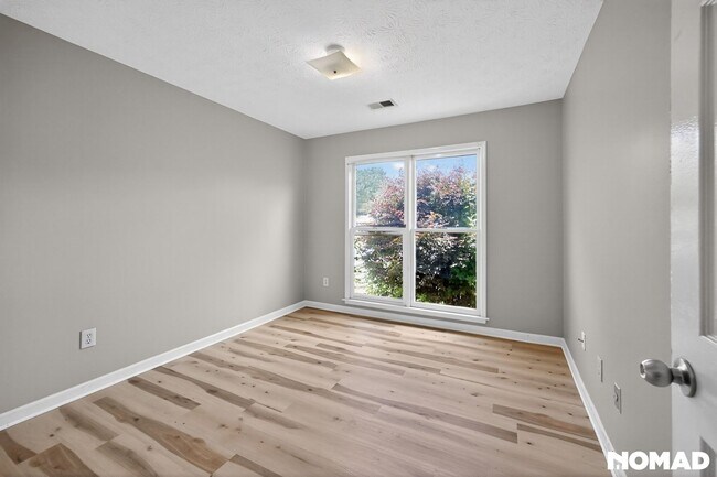Foto del edificio - 2112 Fairway Ct SE