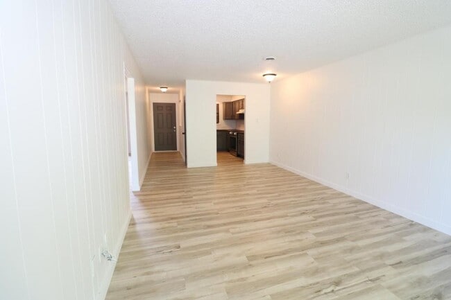 Foto del edificio - 116 Fairway Ave