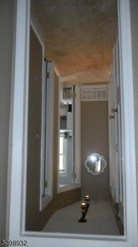 Foto principal - 253 Willow Ave
