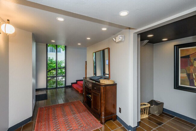 Building Photo - 30 Mounds Rd