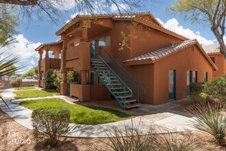 Building Photo - 802 Mesquite Springs Dr