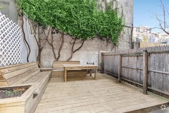 Building Photo - 404 W 22nd St