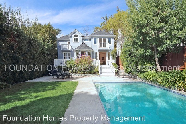 Building Photo - 3 br, 2.5 bath House - 12 Altamira Ave.