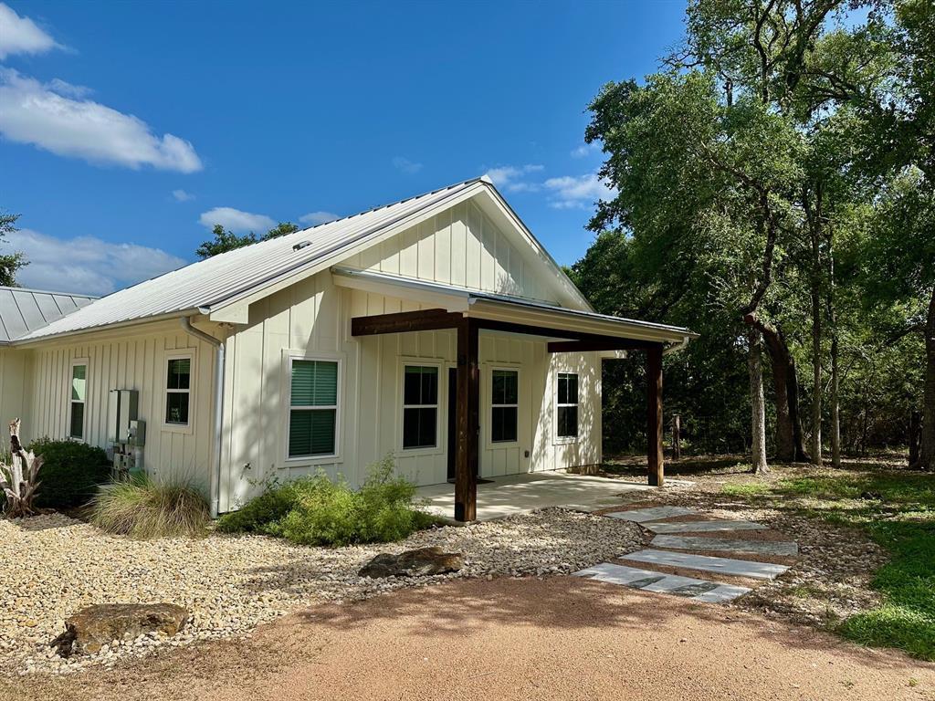Primary Photo - 2206 Stagecoach Rd