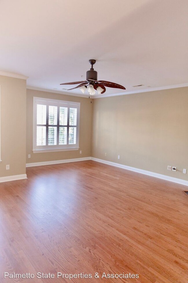 Building Photo - 3 br, 2.5 bath House - 3672 Bagley Drive