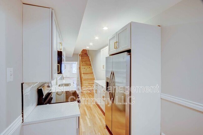 Foto del edificio - 203 S Regester St