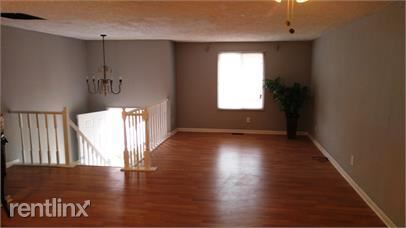 Foto del edificio - 4 br, 3 bath House - 4195 Village Square Lane