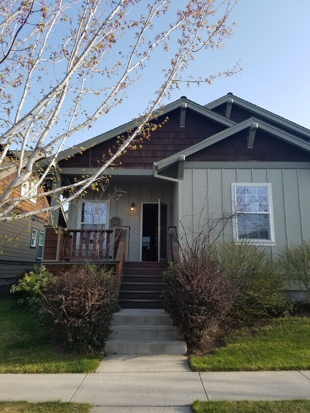 62725 Larkview Rd, Bend, OR 97701 House for Rent in Bend, OR