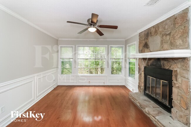 Foto del edificio - 1827 Hickory Creek Ct NW