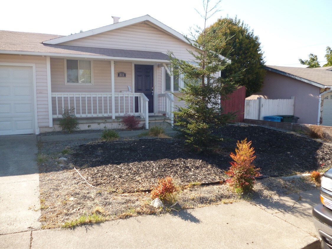 Primary Photo - 233 Arguello Ave