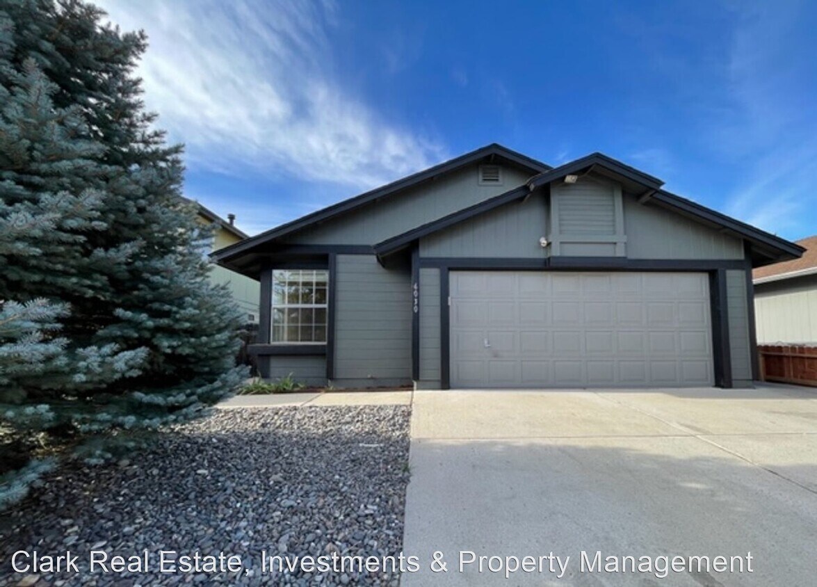 Foto principal - 3 br, 2 bath House - 6030 Diplomat