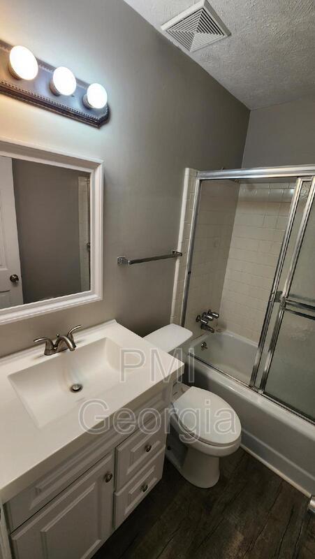 Foto del edificio - 806 Wilson Cir SW